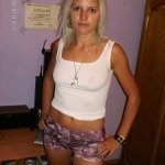 Dya BloNdInA