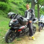 leo2000