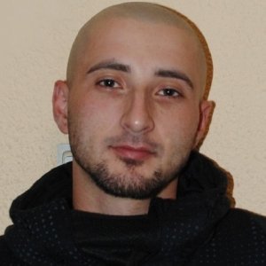 mytza_brunetul