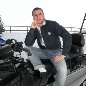 Adrian_xsurfer