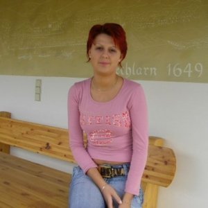 Sara_blue