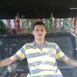 Alex_iubaretul