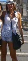 Hyulya 20 ani Escorta din Valcea