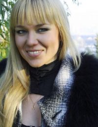 Ionelya 19 ani Escorta din Valcea