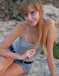 Melisa61 intalniri online in Bacau - 19 ani