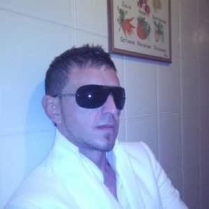 Taz77