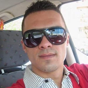 Razvan_blue82