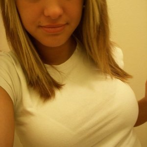 Corina747