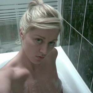 Alinuta_blonda