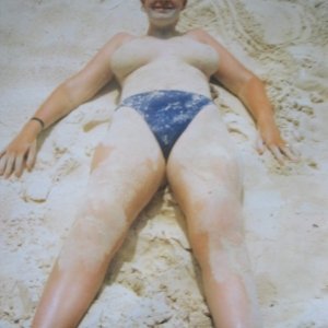 Ladena2002